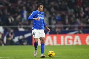 爱游戏在线-那不勒斯内部会议纪要流出：转会期调整名单，英超使命明确，训练强度明显提升