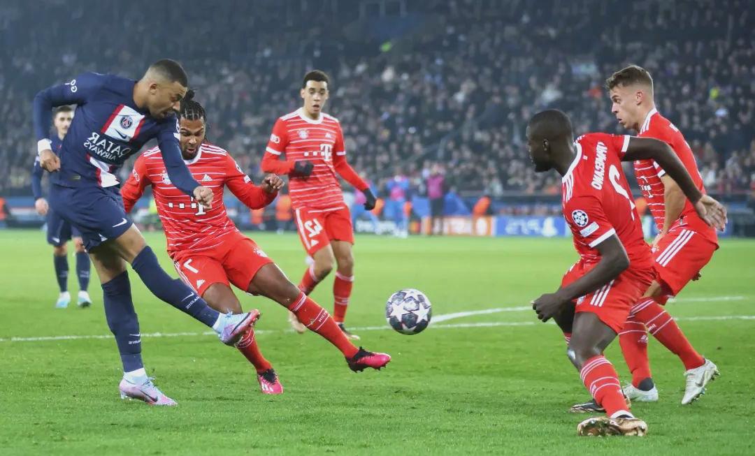 赛前NBA总决赛焦点战；巴黎圣日耳曼战术微调；气氛紧张；轮换策略成焦点的简单介绍